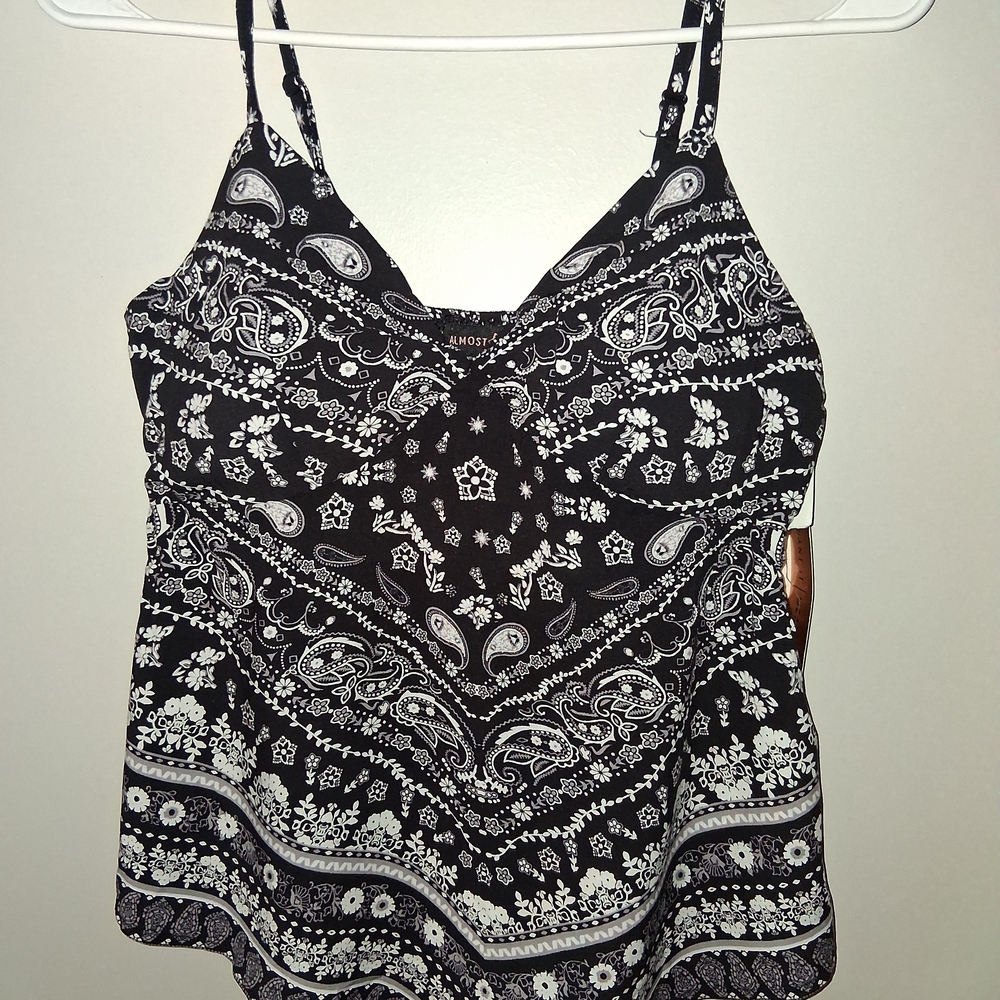 Almost Famous Black and White Paisley Camisole Tank